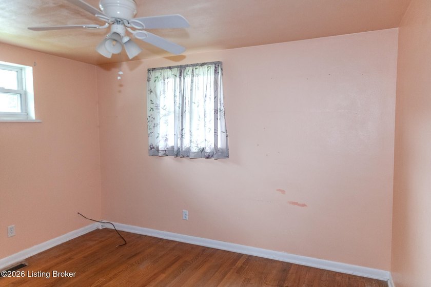 Move-in ready and full of value! This 3-bedroom, 1-bath home - photo 21