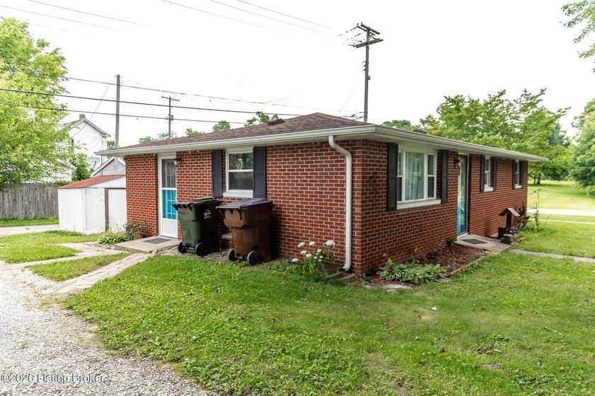 Move-in ready and full of value! This 3-bedroom, 1-bath home - photo 27