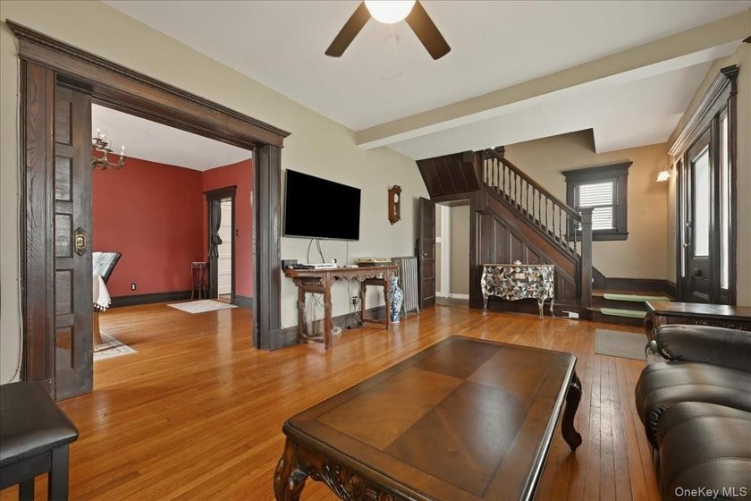 STOP THE CAR! Don't Miss out on this amazing 3 BR 1.5 Bath - photo 9