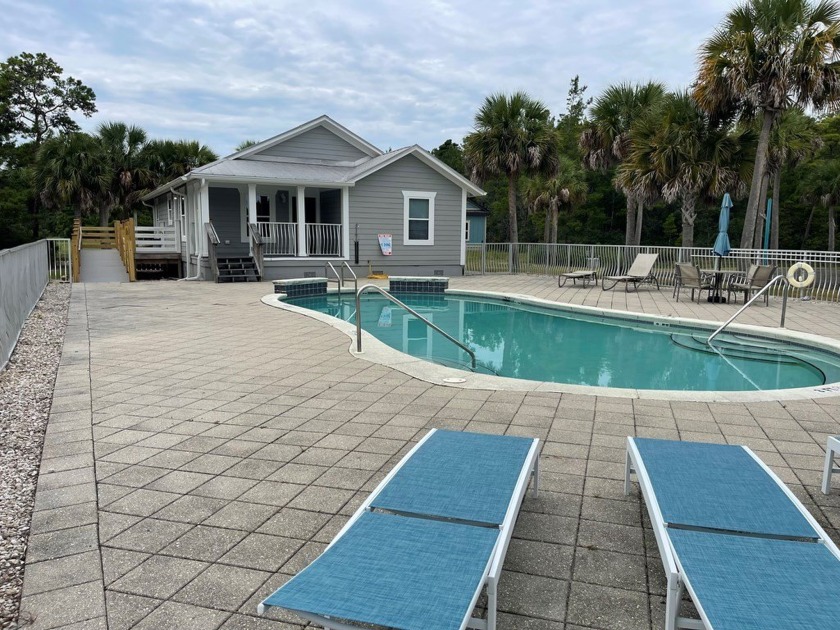 Nice lot ready to build your primary home, or a vacation rental - photo 3