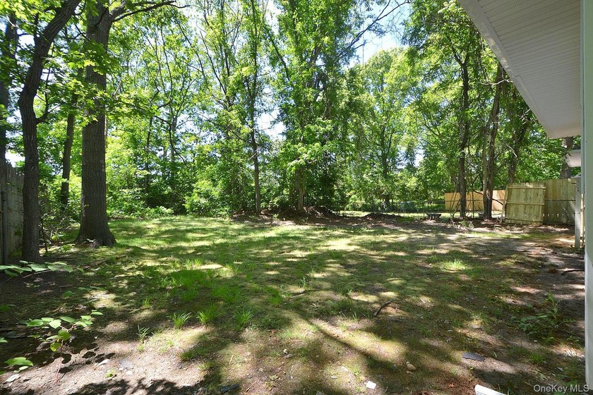 Beautifully renovated 3 bedroom, 1 bath home taken down to the - photo 26