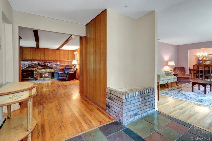 Welcome to this beautifully maintained cedar and brick-sided - photo 6