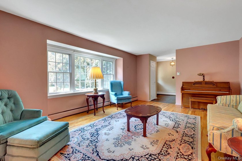 Welcome to this beautifully maintained cedar and brick-sided - photo 9