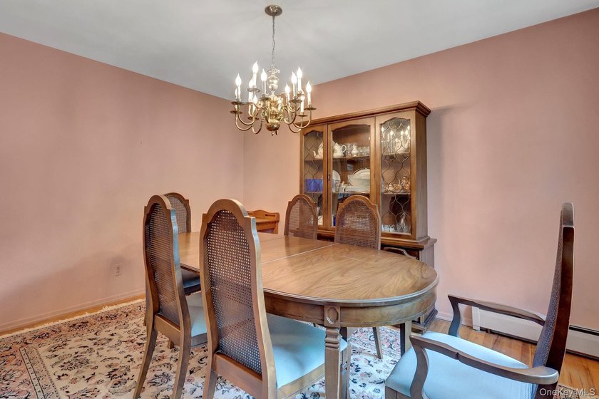 Welcome to this beautifully maintained cedar and brick-sided - photo 10