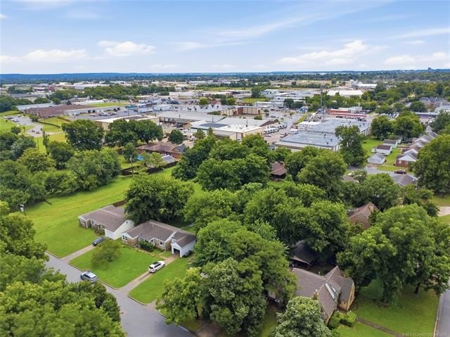 Discover a premier turnkey investment property or chic modern - photo 9