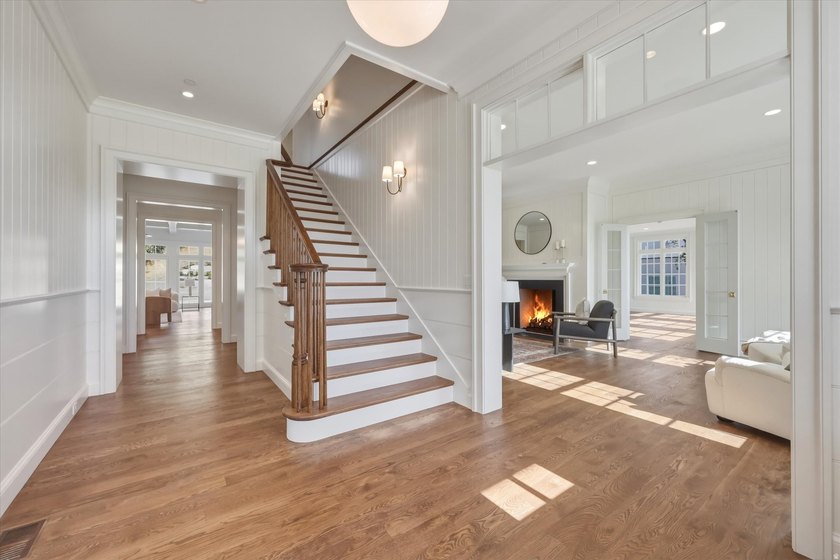 Introducing a classically designed Colonial Revival from the - photo 31