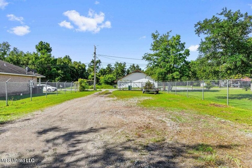 Main Street Machine Building is for Sale. Owner is selling - photo 3