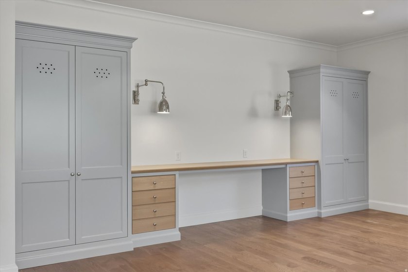 Introducing a classically designed Colonial Revival from the - photo 35