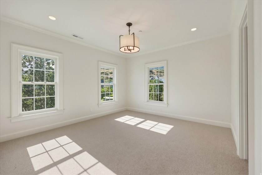 Introducing a classically designed Colonial Revival from the - photo 38
