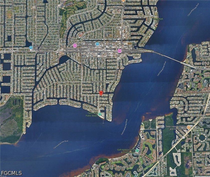 Cleared direct gulf-access waterfront lot in the Yacht Club area - photo 3