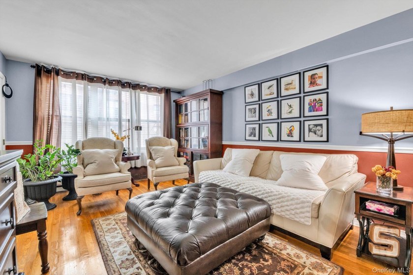 Welcome home to this beautifully renovated, move-in ready - photo 4