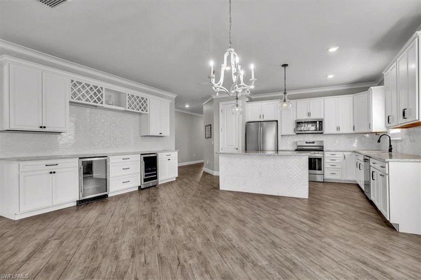 Move-in-ready and beautifully upgraded, this 3-bed + den, 2-bath - photo 9