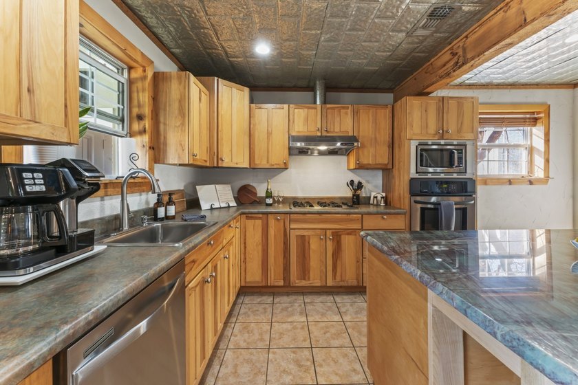 Fully furnished as an active short-term rental on Lake - photo 21