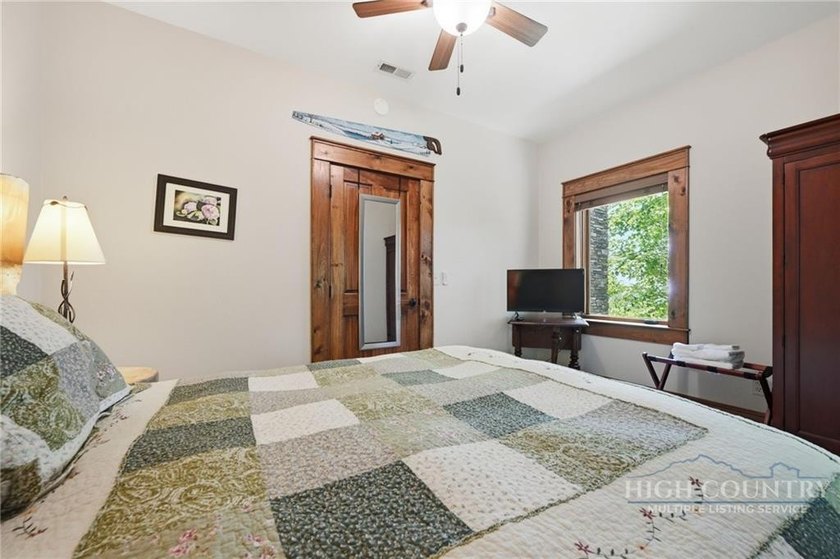 Welcome to Cardinal Perch. This stunning property offers eight - photo 40