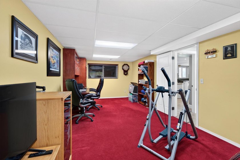Welcome to this beautifully renovated 4-bedroom home, perfectly - photo 21