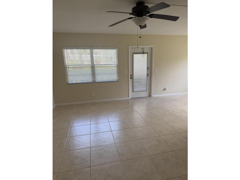 Beautiful first floor corner unit filled with lots of natural - photo 7