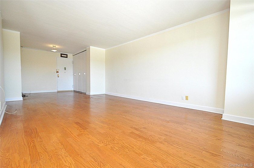 Welcome to Westchester Tower, a sought-after full-service - photo 8