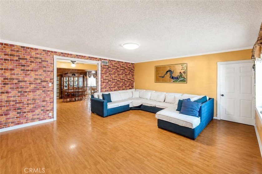 Rare opportunity to acquire a large parcel in the highly - photo 3