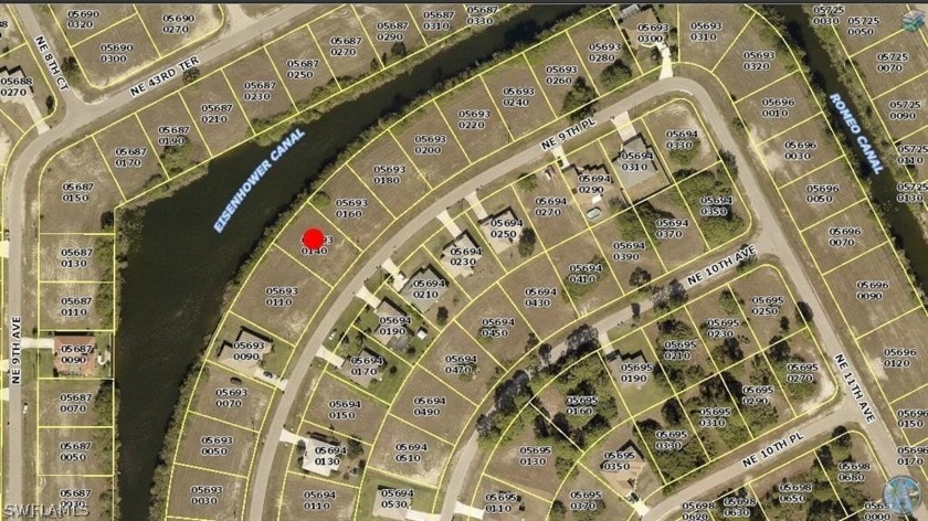 Great waterfront lot with basin - photo 3