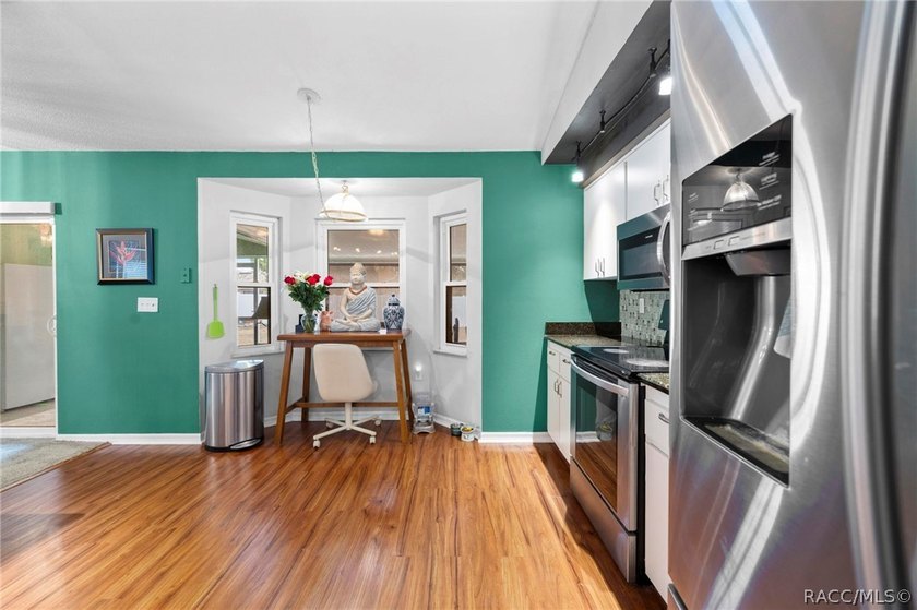 Move-In Ready Home in the Heart of Spring Hill! Welcome to this - photo 12