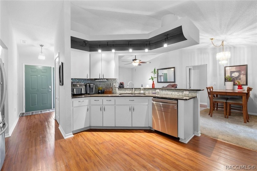 Move-In Ready Home in the Heart of Spring Hill! Welcome to this - photo 13