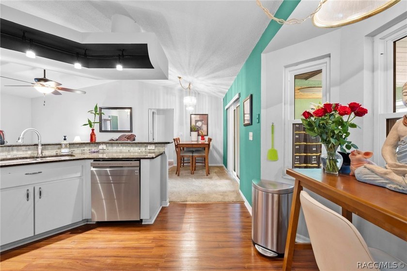 Move-In Ready Home in the Heart of Spring Hill! Welcome to this - photo 16