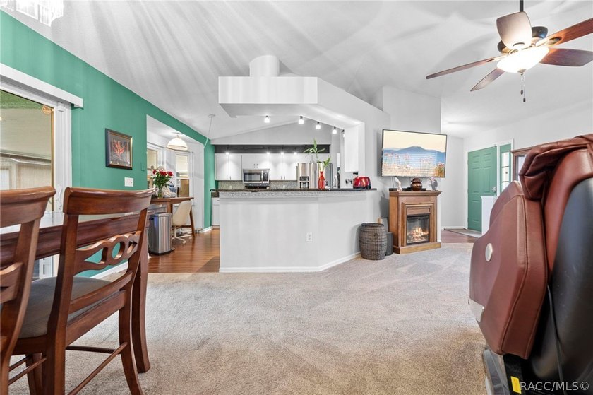 Move-In Ready Home in the Heart of Spring Hill! Welcome to this - photo 22