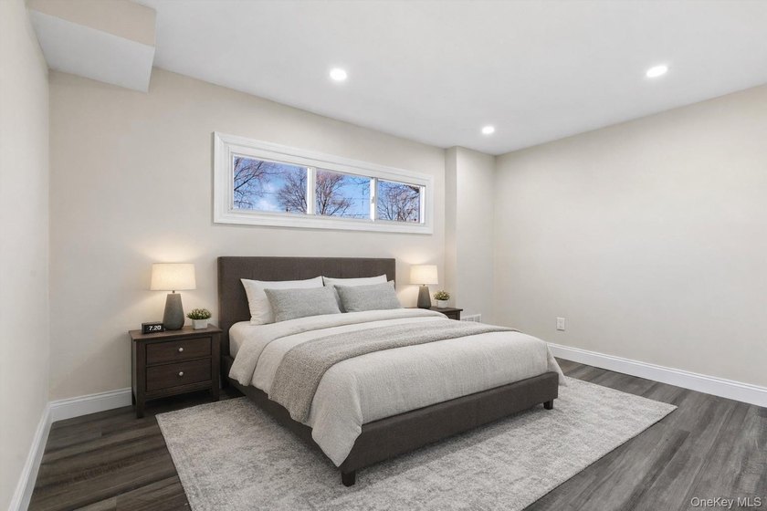 Beautifully remodeled Hi-Ranch offering a functional and - photo 23