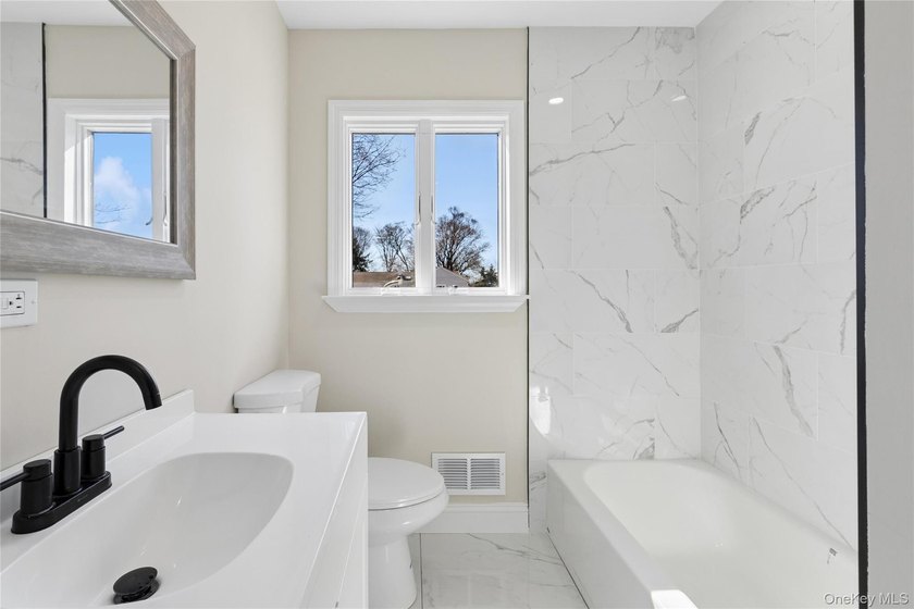 Beautifully remodeled Hi-Ranch offering a functional and - photo 25
