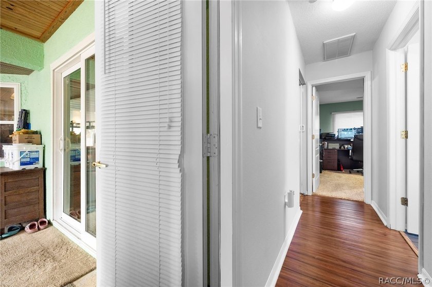 Move-In Ready Home in the Heart of Spring Hill! Welcome to this - photo 31