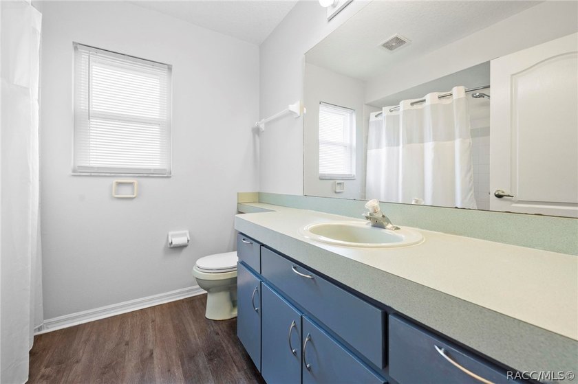 Move-In Ready Home in the Heart of Spring Hill! Welcome to this - photo 32