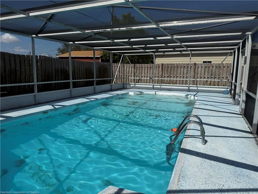 Open house this Saturday Noon to 2:00. Currently under contract - photo 6