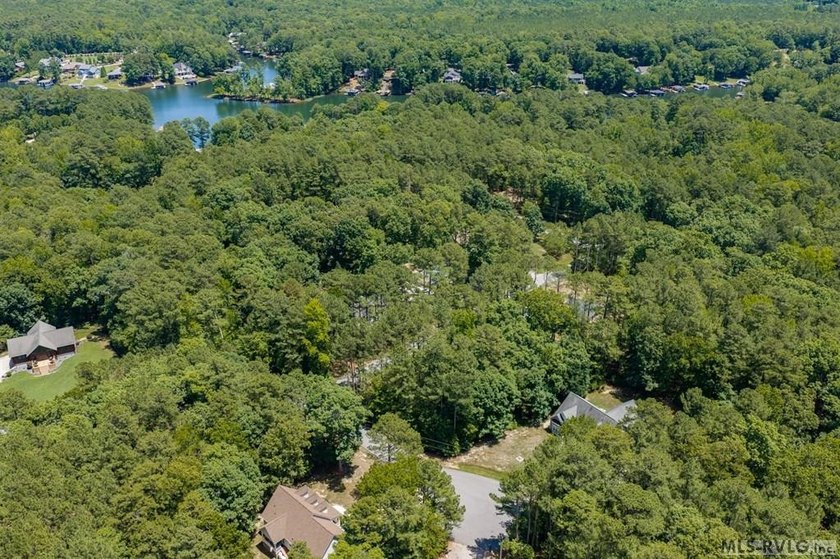 Welcome to Timber Creek, a desirable subdivision in the - photo 12