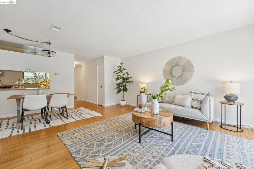 Rarely available Berkeley townhome! Built with a thoughtful - photo 13