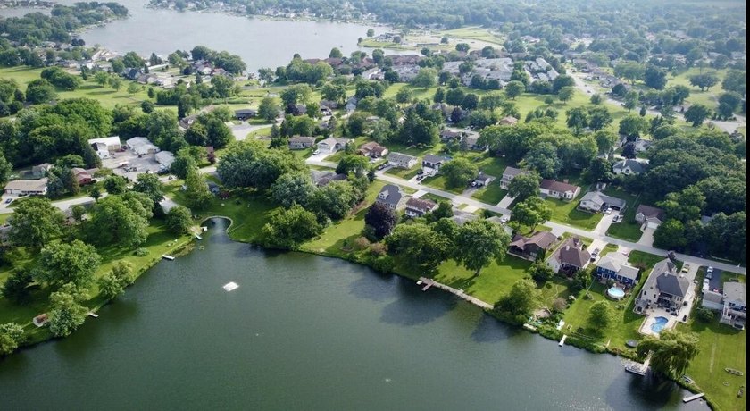 Opportunity awaits with this spacious two-story lakefront home - photo 36