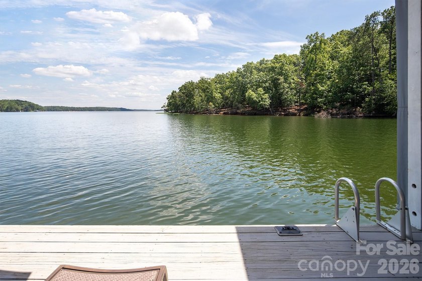 Big water. Level lot. One of Lake Tillery's finest boathouses - photo 37