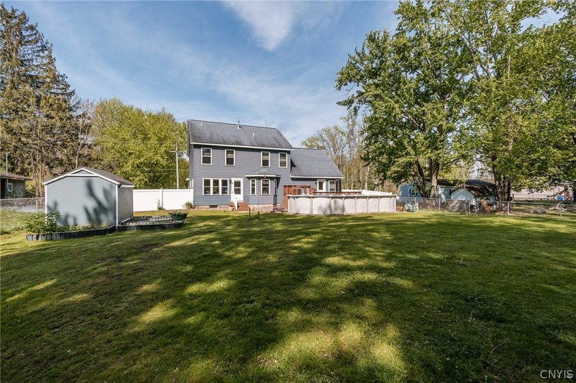 Welcome to this fabulous, custom M.E.I.D. built 2,105 sq. ft - photo 46