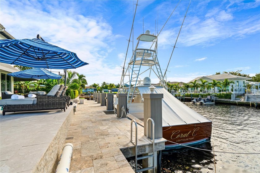 Coastal-Inspired Deepwater Estate sited one lot off the - photo 40