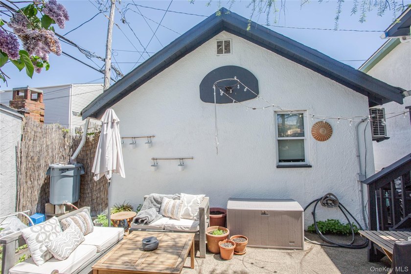 Charming Beachside Two-Family Home in the Heart of Long Beach!! - photo 25