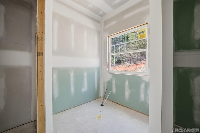 Looking for a brand new home with water views and room to relax? - photo 37