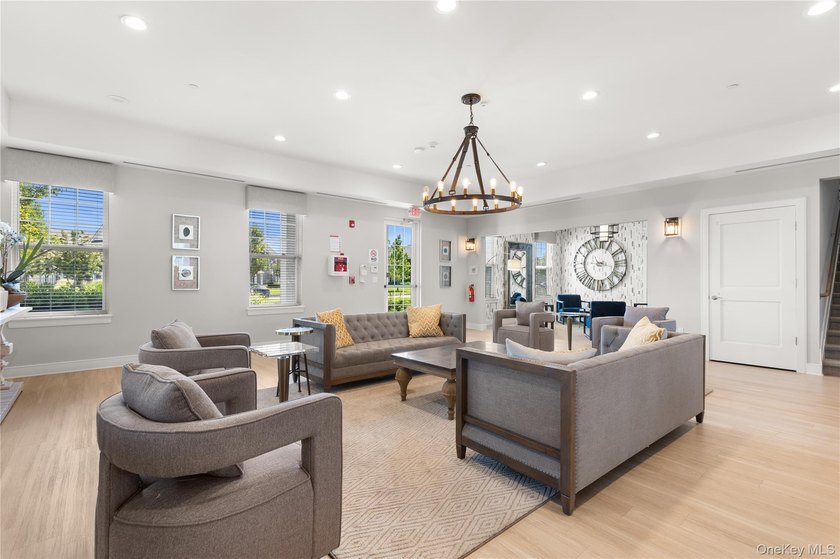Welcome to 32 Michael Lane, a beautifully appointed 2-bedroom, 2 - photo 21