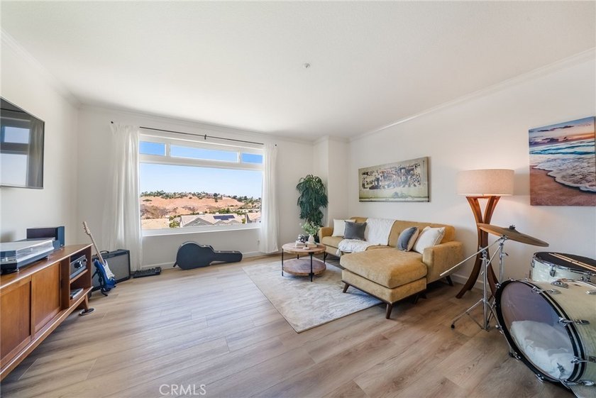 Experience breathtaking views of the ocean, Catalina Island, and - photo 34