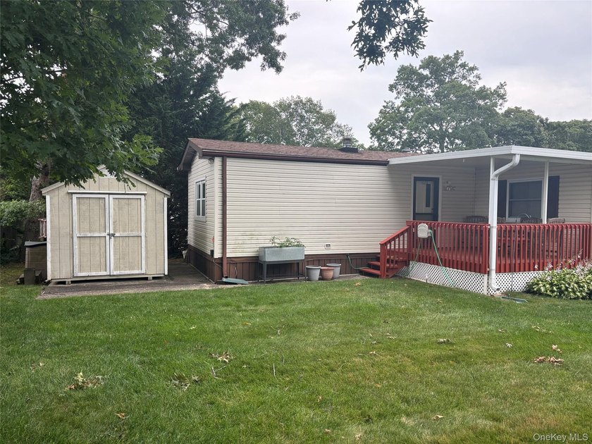 This Lovely Home is Located in The Sought After 55 &amp; Over - photo 4