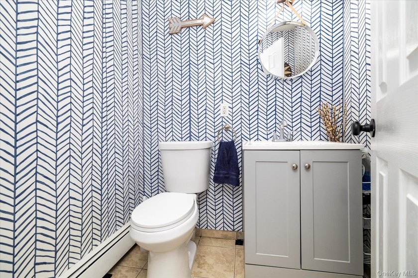 Classic Dutch Colonial offering space, flexibility, and endless - photo 18