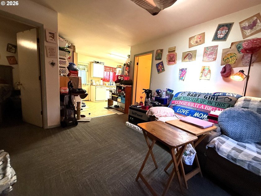 Beautiful duplex opportunity offering flexibility for both - photo 29