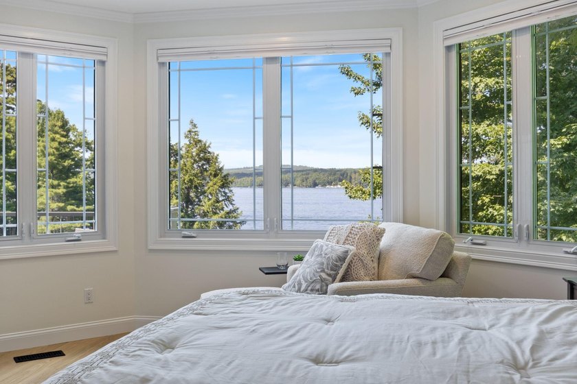 Luxury Living Meets Exceptional Entertaining! Blending timeless - photo 49