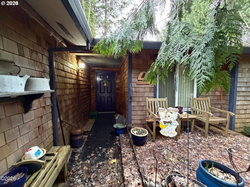 3 bedroom 2 bath home located in a private and quiet location of - photo 17
