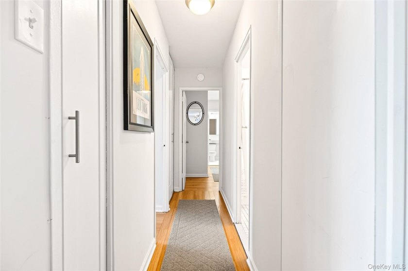 Experience the luxury living at the distinguished ?o-op. Nestled - photo 20