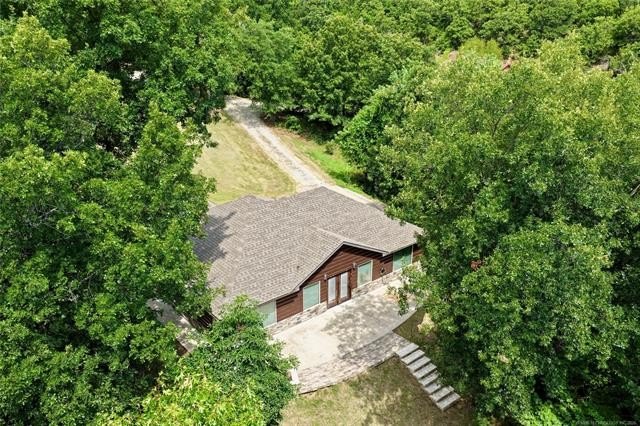 EXPERIENCE THE BEST OF LAKE EUFAULA, OK, IN YOUR WATERFRONT HOME - photo 5