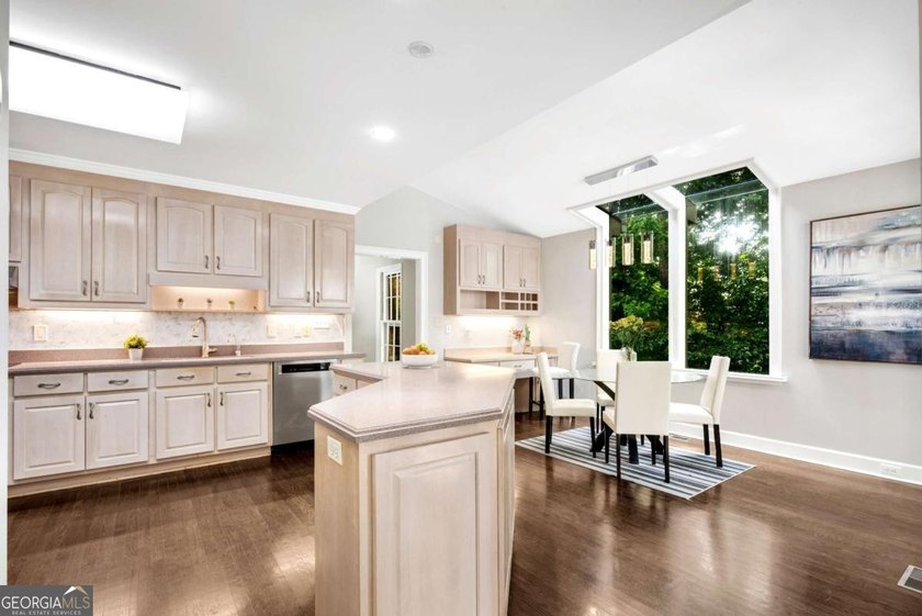 Nestled in the Highly Sought-After Active Swim/Tennis and Lake - photo 12